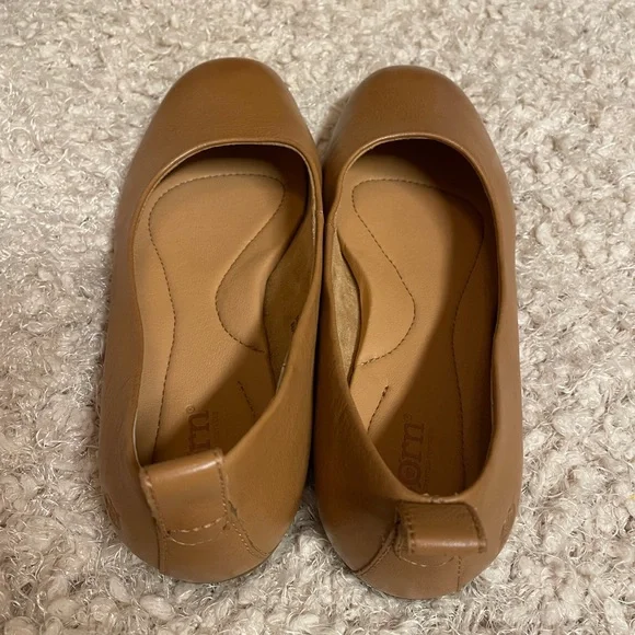NWOT Born Beca Leather Slip On Ballet Flats - Picture 2 of 9